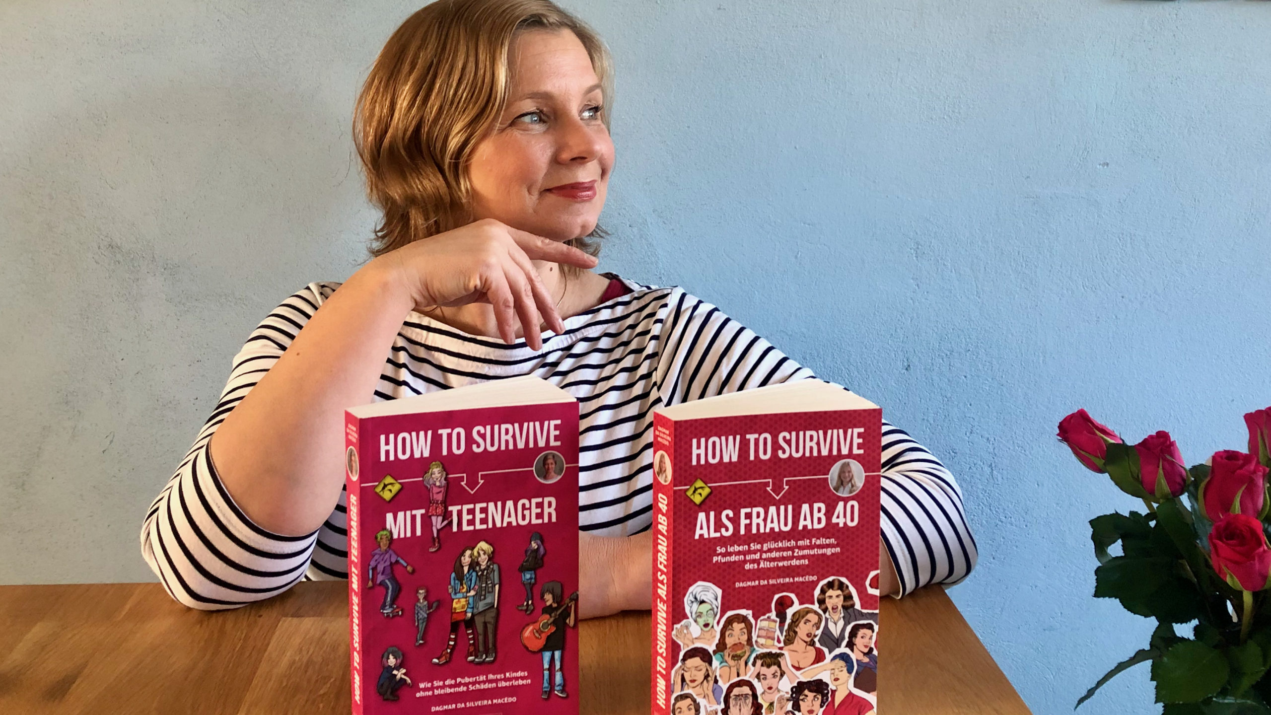 Dagmar mit den beiden How to survive-Büchern